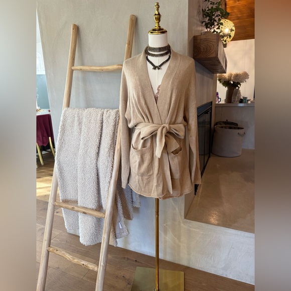 One Grey Day 🌸RARE 🌸Belted Cardigan - Picture 2 of 8